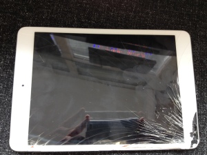 Замена стекла на iPad mini 2 | Качественный ремонт с гарантией в любом из наших сервисов