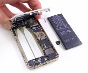 Замена аккумулятора Iphone 5S с выездом мастера
